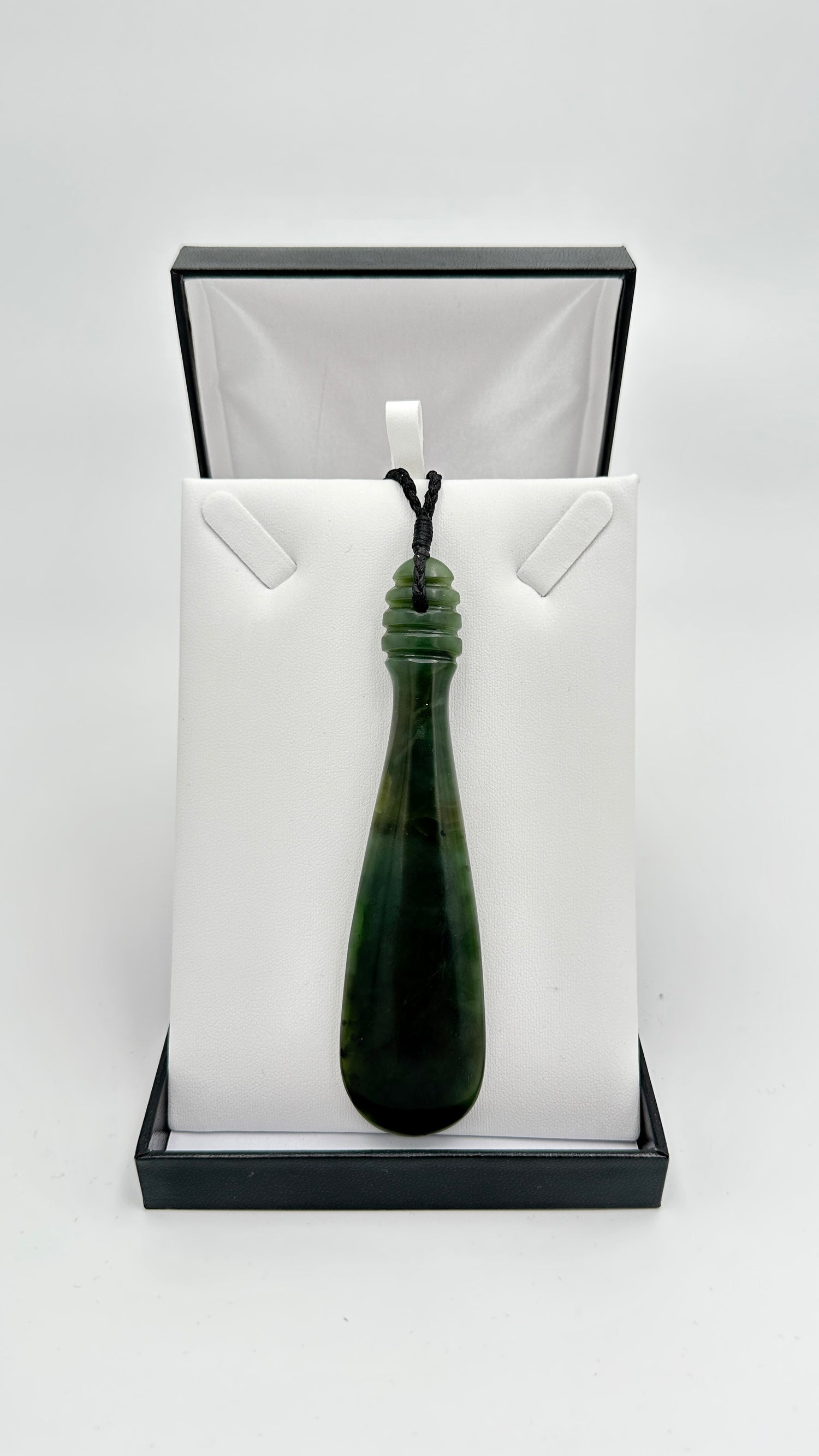 Mere Pounamu Necklace