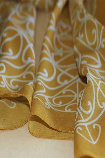 Scarf- Putiputi Gold & White